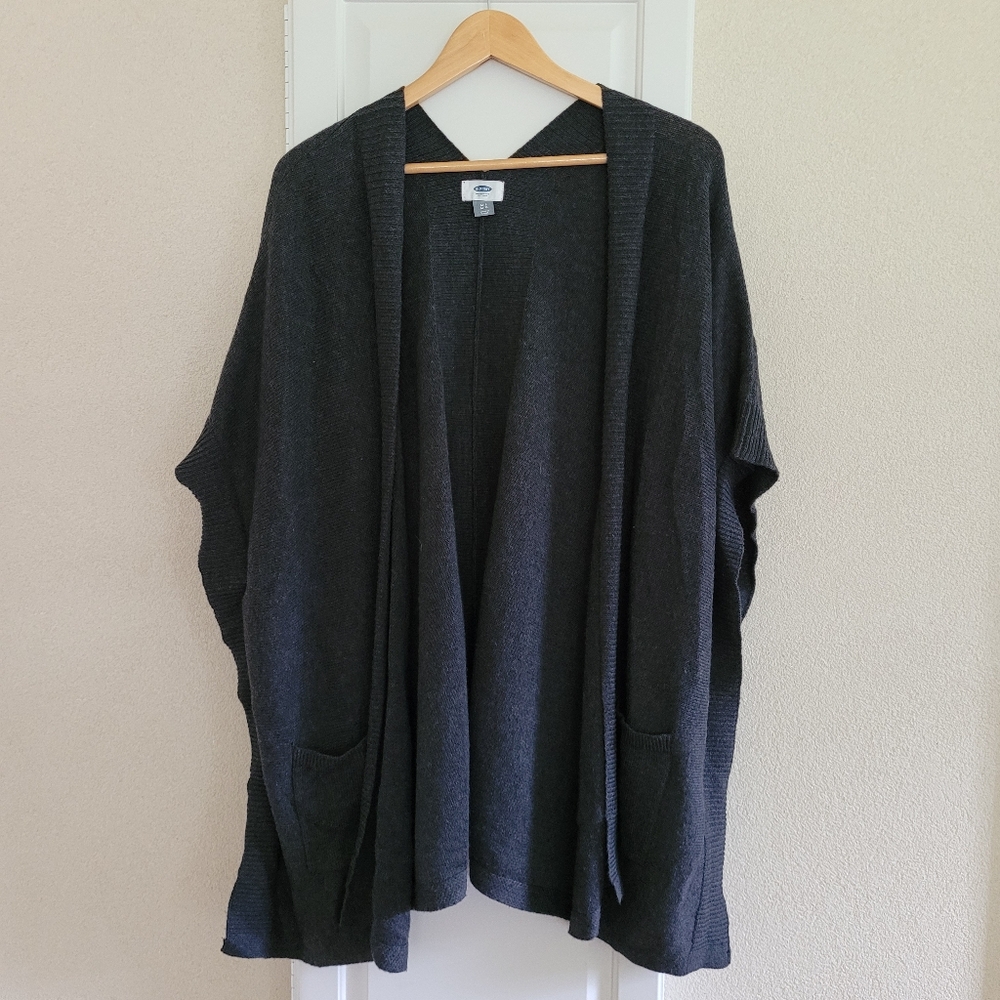 Old Navy Charcoal Gray Sleeveless Open Sweater Poncho Shrug size M/L